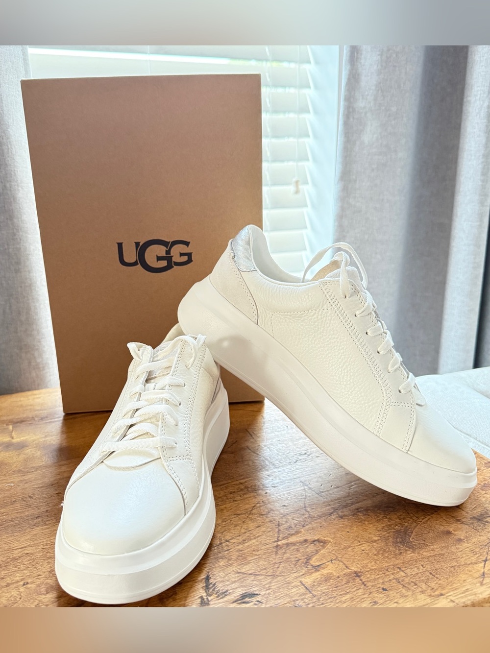 UGG Scape Lace White Leather Low Top Sneakers Womens Size 10 NIB